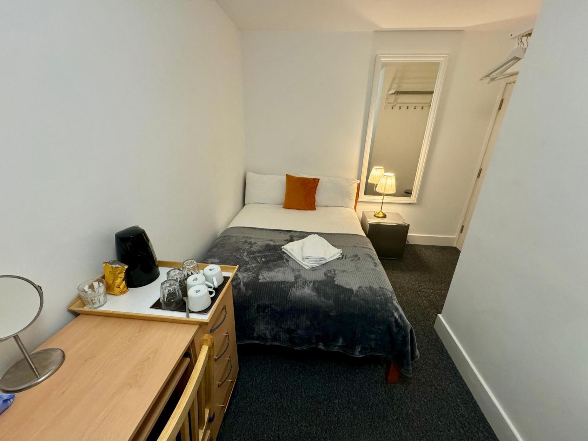 Cosmopolitan Comfort Private Bedrooms In Euston 106 London Exterior photo