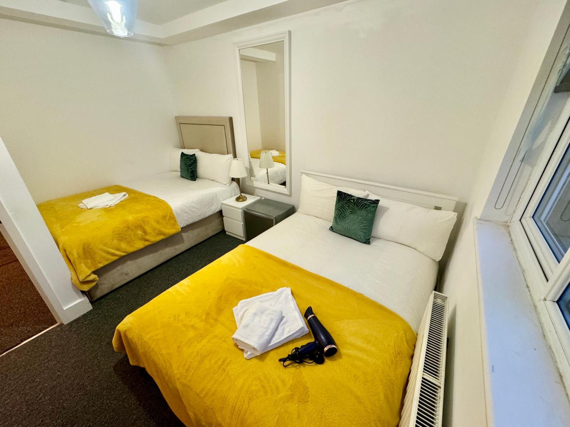 Cosmopolitan Comfort Private Bedrooms In Euston 106 London Exterior photo
